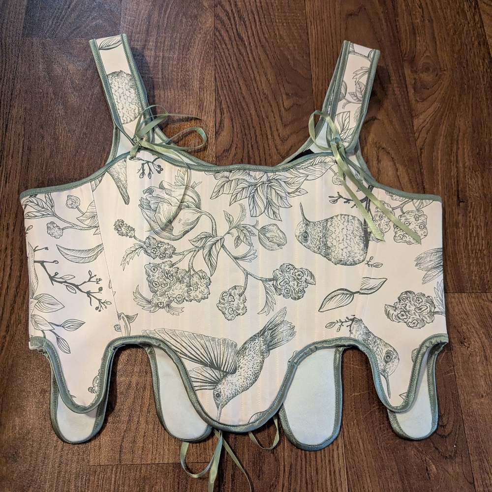 Women's Green Floral Scalloped Crop Top